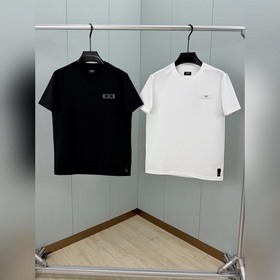 Fendi. Фенди. Весенне-летняя футболка 