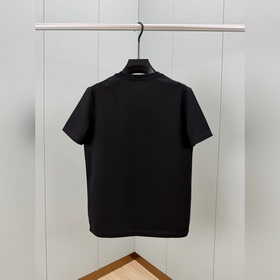 Fendi. Фенди. Весенне-летняя футболка 