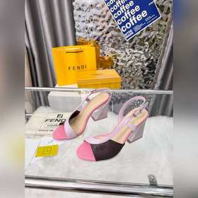Новая модель Fendi, размер 35–40 (41, 