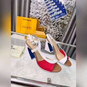 Новая модель Fendi, размер 35–40 (41, 