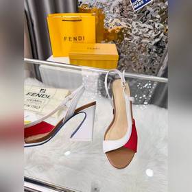 Новая модель Fendi, размер 35–40 (41, 