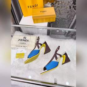 Новая модель Fendi, размер 35–40 (41,