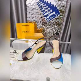Новая модель Fendi, размер 35–40 (41,