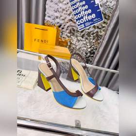 Новая модель Fendi, размер 35–40 (41, 
