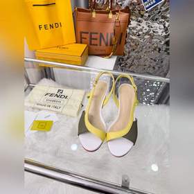 Новая модель Fendi, размер 35–40 (41,