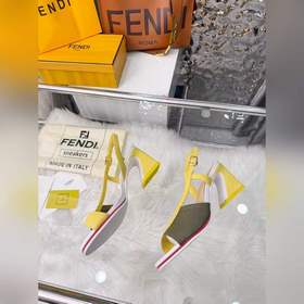 Новая модель Fendi, размер 35–40 (41, 