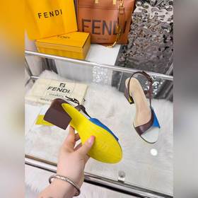 Новая модель Fendi, размер 35–40 (41, 