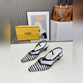 Новая коллекция Fendi уже в продаже. М