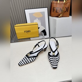 Новая коллекция Fendi уже в продаже. М