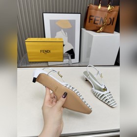 Новая коллекция Fendi уже в продаже. М