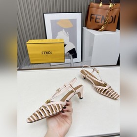 Новая коллекция Fendi уже в продаже. М