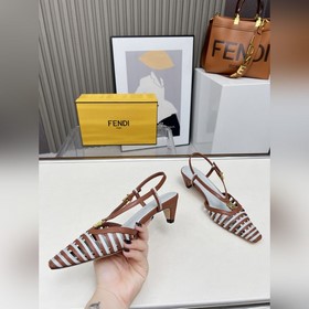 Новая коллекция Fendi уже в продаже. Д
