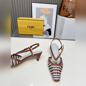 Новая коллекция Fendi уже в продаже. Д