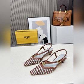 Новая коллекция Fendi уже в продаже. Д
