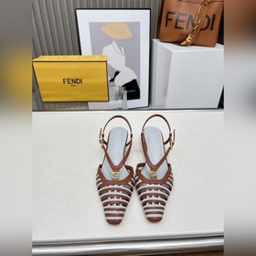 Новая коллекция Fendi уже в продаже. Д