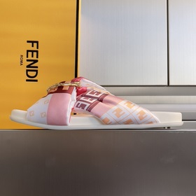 Топовая версия： пара сандалий Fendi 