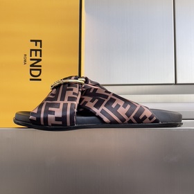 Топовая версия： пара сандалий Fendi 