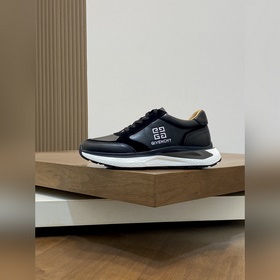 Givenchy — изделия высшего качества, а