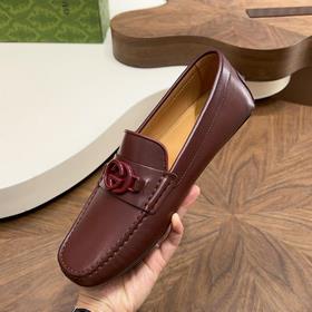 Классические лоферы GUCCI с застежкой 