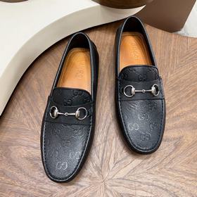 Классические лоферы GUCCI с застежкой 