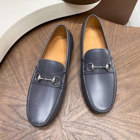 Классические лоферы GUCCI с застежкой