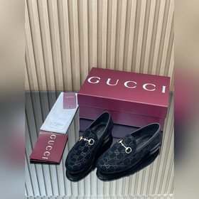 Новинка коллекции Gucci Jordaan «Ранне