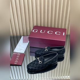 Новинка коллекции Gucci Jordaan «Ранне