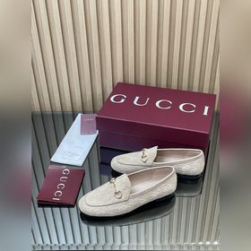 Новинка коллекции Gucci Jordaan «Ранне