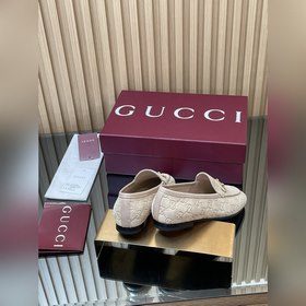 Новинка коллекции Gucci Jordaan «Ранне