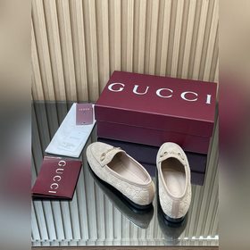 Новинка коллекции Gucci Jordaan «Ранне