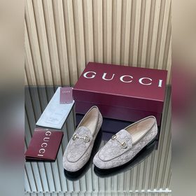 Новинка коллекции Gucci Jordaan «Ранне