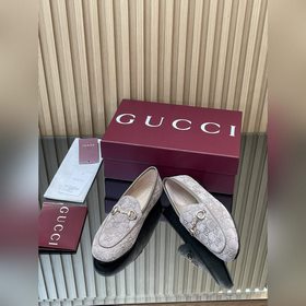 Новинка коллекции Gucci Jordaan «Ранне
