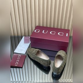 Новинка коллекции Gucci Jordaan «Ранне