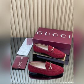 Новинка коллекции Gucci Jordaan «Ранне