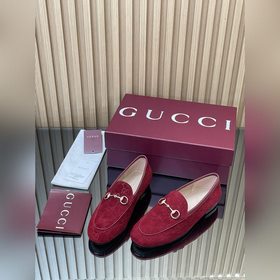 Новинка коллекции Gucci Jordaan «Ранне