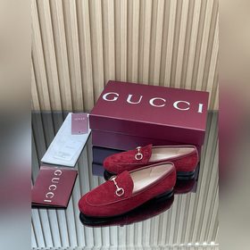 Новинка коллекции Gucci Jordaan «Ранне