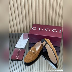 Новинка коллекции Gucci Jordaan «Ранне