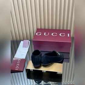 Новинка коллекции Gucci Jordaan «Ранне