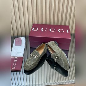 Новинка коллекции Gucci Jordaan «Ранне