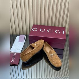 Новинка коллекции Gucci Jordaan «Ранне