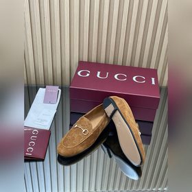 Новинка коллекции Gucci Jordaan «Ранне