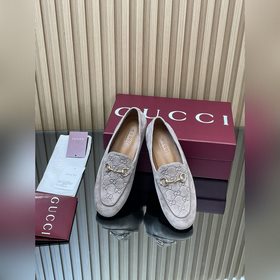 Новинка коллекции Gucci Jordaan «Ранне