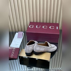 Новинка коллекции Gucci Jordaan «Ранне