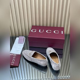 Новинка коллекции Gucci Jordaan «Ранне