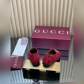 Новинка коллекции Gucci Jordaan «Ранне