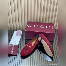 Новинка коллекции Gucci Jordaan «Ранне