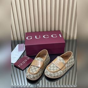 2026  Новинка： сандалии Gucci на толс