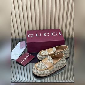 2026  Новинка： сандалии Gucci на толс