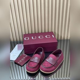 2026  Новинка： сандалии Gucci на толс