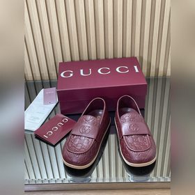 2026  Новинка： муле Gucci на толстой 